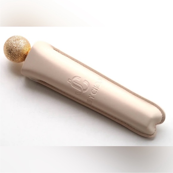 Jimmy Choo Matte Lip Colour — Deep Red - Picture 4 of 7